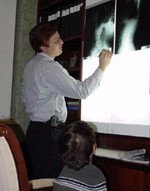 BL-showing-xray-to-noah BL-showing-xray-to-noah